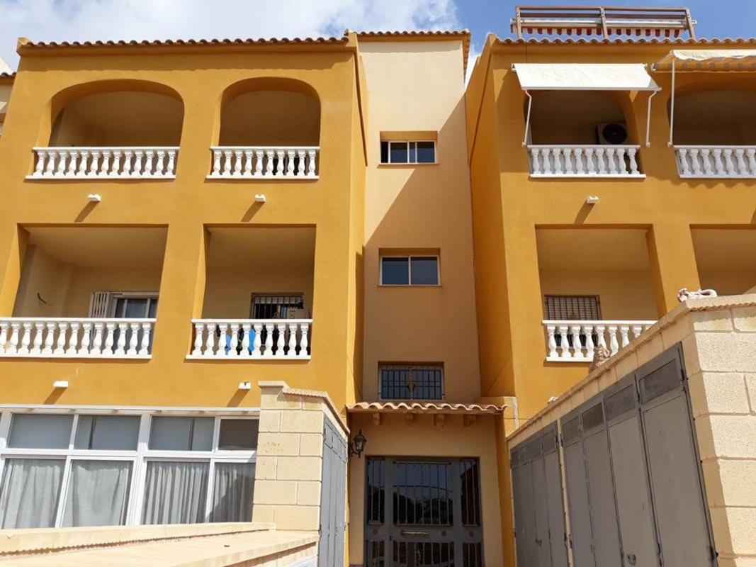 Sprzedaż mieszkania w Piso en Calle Pimienta, Villamartín, Orihuela, Orihuela
photo 2