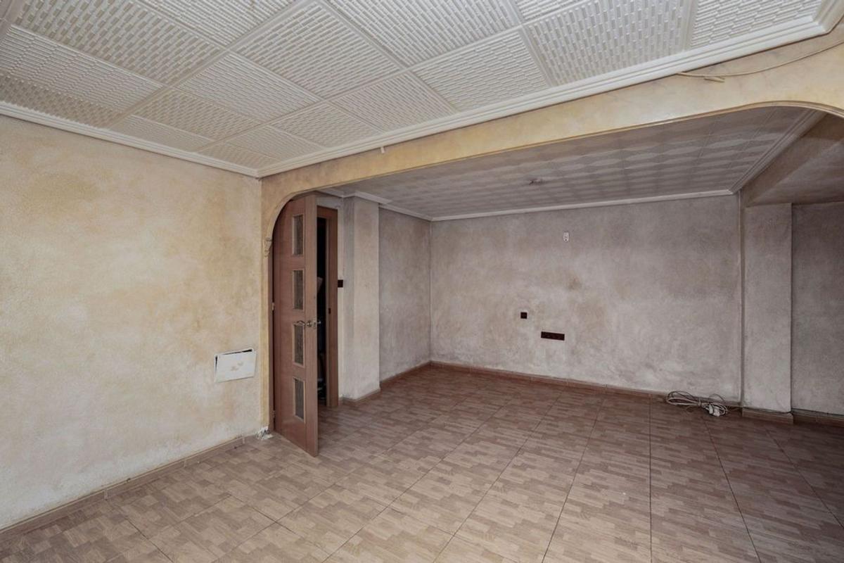 Продажа квартиры на Piso en Calle Mariano Benlliure, Reina Victoria-Miguel Hernández, Elche / Elx, Эльче / Эльх
 photo 5