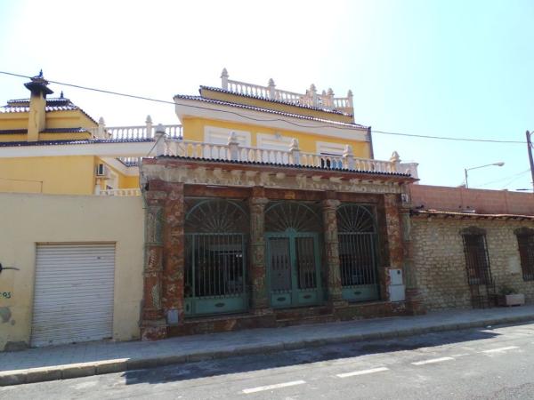 Chalet pareado en Calle Juan de Garay, 52, Garbinet - Parque de las Avenidas, Alicante / Alacant photo