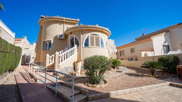 Chalet adosado en Calle Santa Lucía s/n, Centro de la Ciudad Quesada, Rojales photo 2