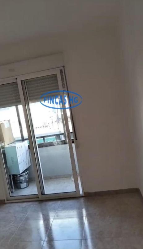 Venta de piso en Piso en Campoamor, Alicante / Alacant, Alicante / Alacant
 photo 2