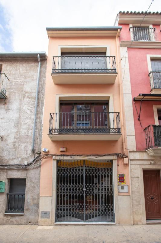 Propiedades en venta y alquiler en España photo 2