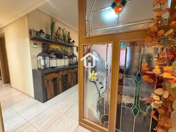 Продажа квартиры на Piso en Calle de Sant Francesc, Campello Playa, El Campello, Эль Кампельо
thumbnail 3