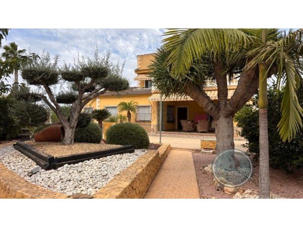 Casa o chalet independiente en Calle Proye Hoo Houa 1, La Hoya-Daimes-El Derramador, Elche / Elx photo 1