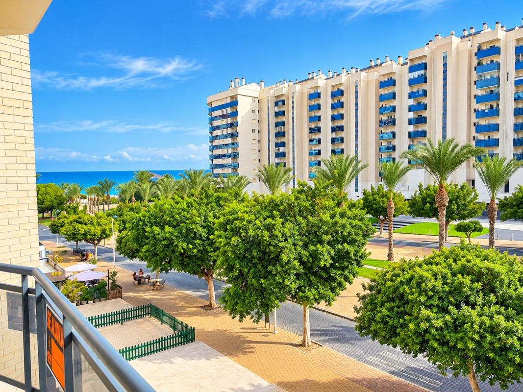 Sale of apartment in Piso en Avenida Rosa dels Vents, Bulevar - Puerta Mítica, La Villajoyosa / Vila Joiosa, La Villajoyosa / Vila Joiosa
photo 2