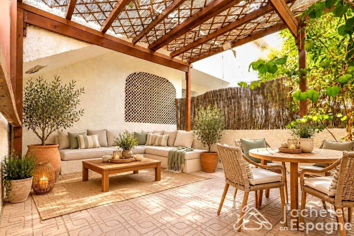 Properties for sale and rent in Spain photo 1