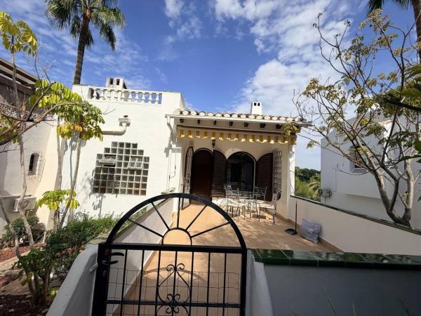 Casa o chalet independiente en Urbanización V Martín Fortuna, 38, Villamartín, Orihuela photo 1