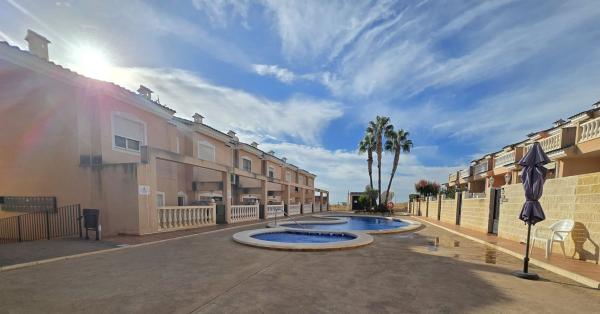 Chalet adosado en Calle del Sofre, 3, Valle del Sol - Rio Park, Mutxamel photo 1