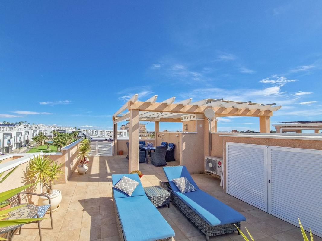 Penthouse sale in  Ático en Calle Humedal, Los Balcones - Los Altos del Edén, Torrevieja, Torrevieja photo 2