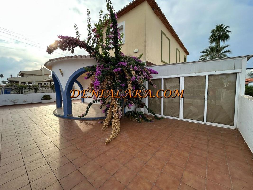 Venta de chalet independiente en Casa o chalet en Les Bovetes-La Felicidad, Denia, Denia
 photo 3