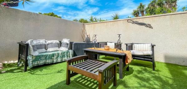 Chalet adosado en Calle Joaquín García Sánchez, La Siesta - El Salado - Torreta, Torrevieja photo 4