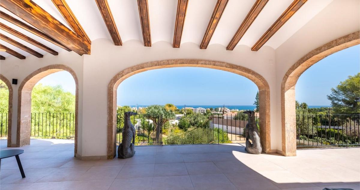 Properties for sale and rent in Spain photo 2