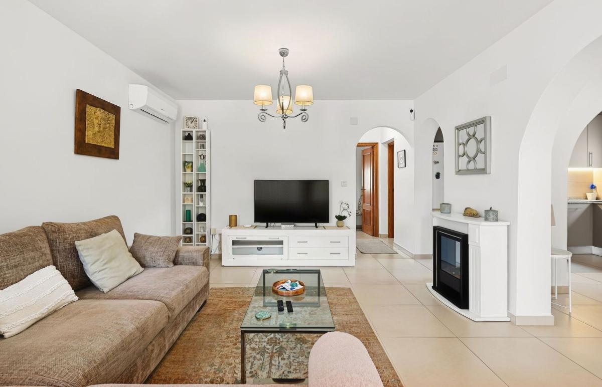 Недвижимость на продажу и в аренду в Испании photo 3