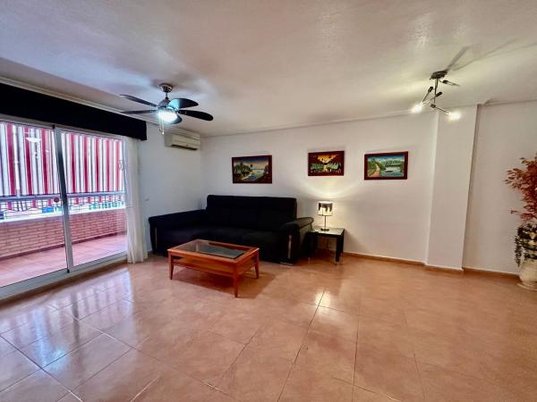 Sale of flat in Piso en Calle Rosello, Altozano, Alicante / Alacant, Alicante
photo 1