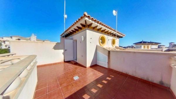 Chalet adosado en Orihuela Ciudad, Orihuela thumbnail 3