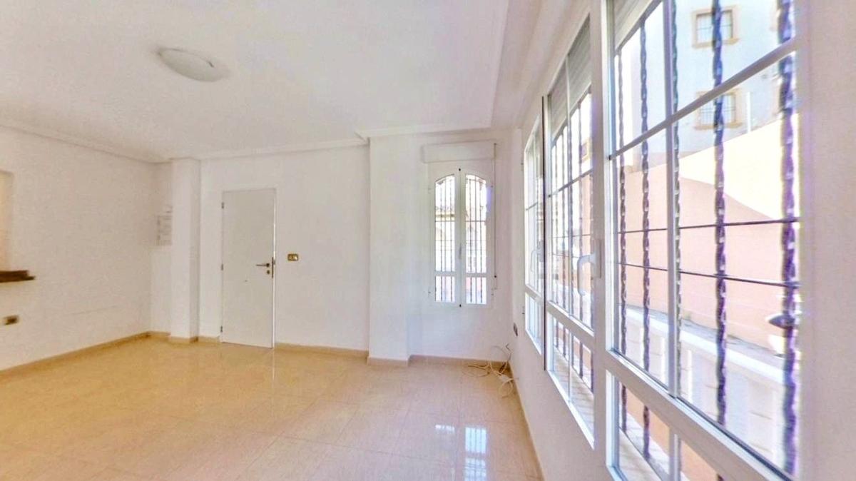 Недвижимость на продажу и в аренду в Испании photo 5