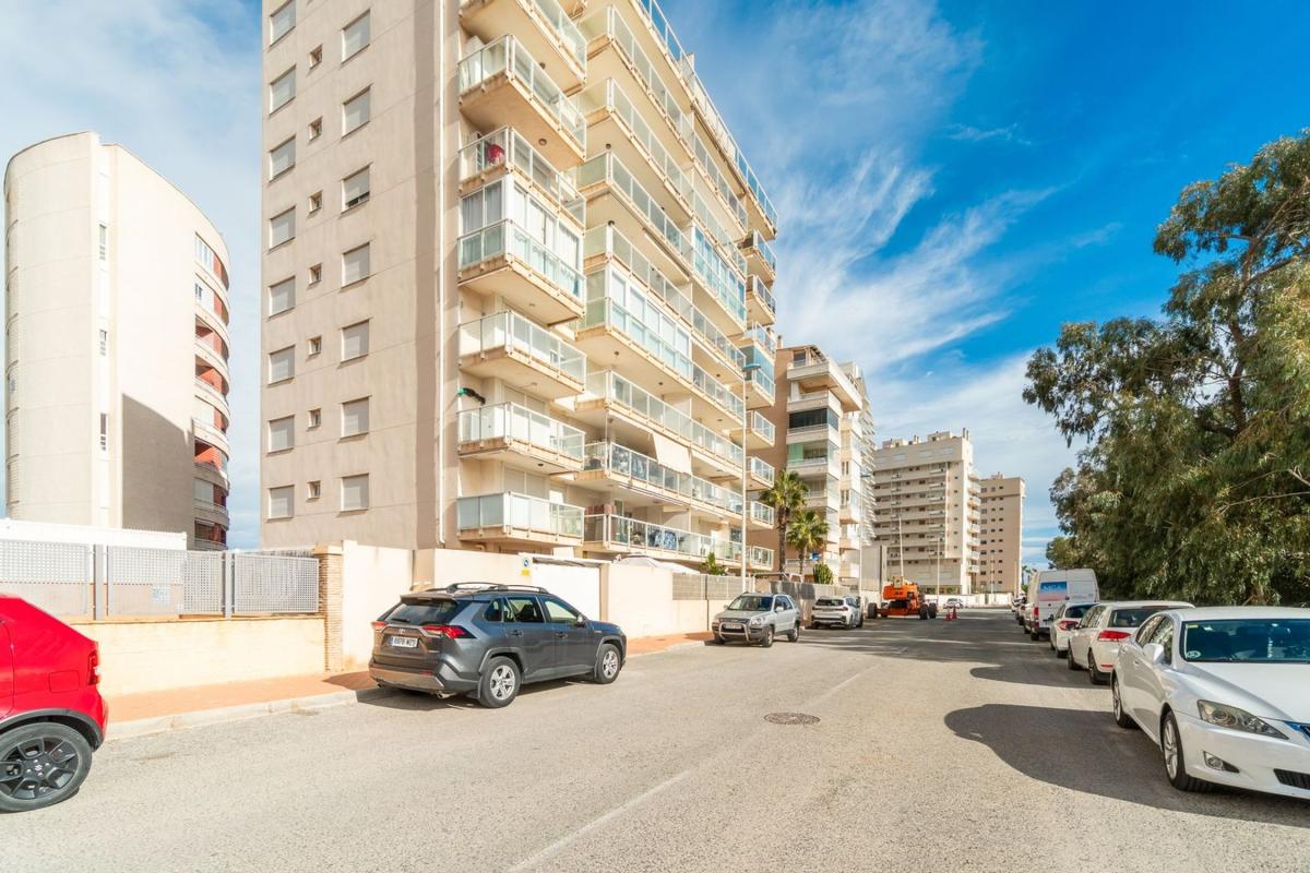 Sprzedaż mieszkania w Piso en Puerto Deportivo, Guardamar del Segura, Guardamar del Segura
 photo 2