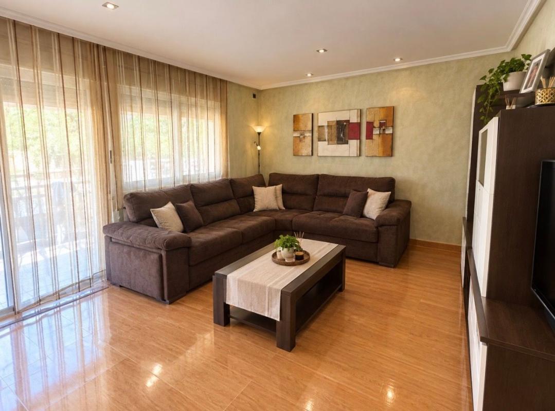 Properties for sale and rent in Spain photo 2