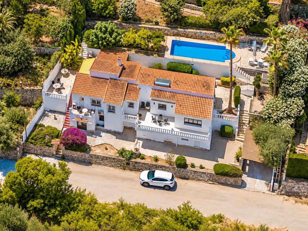 Properties for sale and rent in Spain photo 1