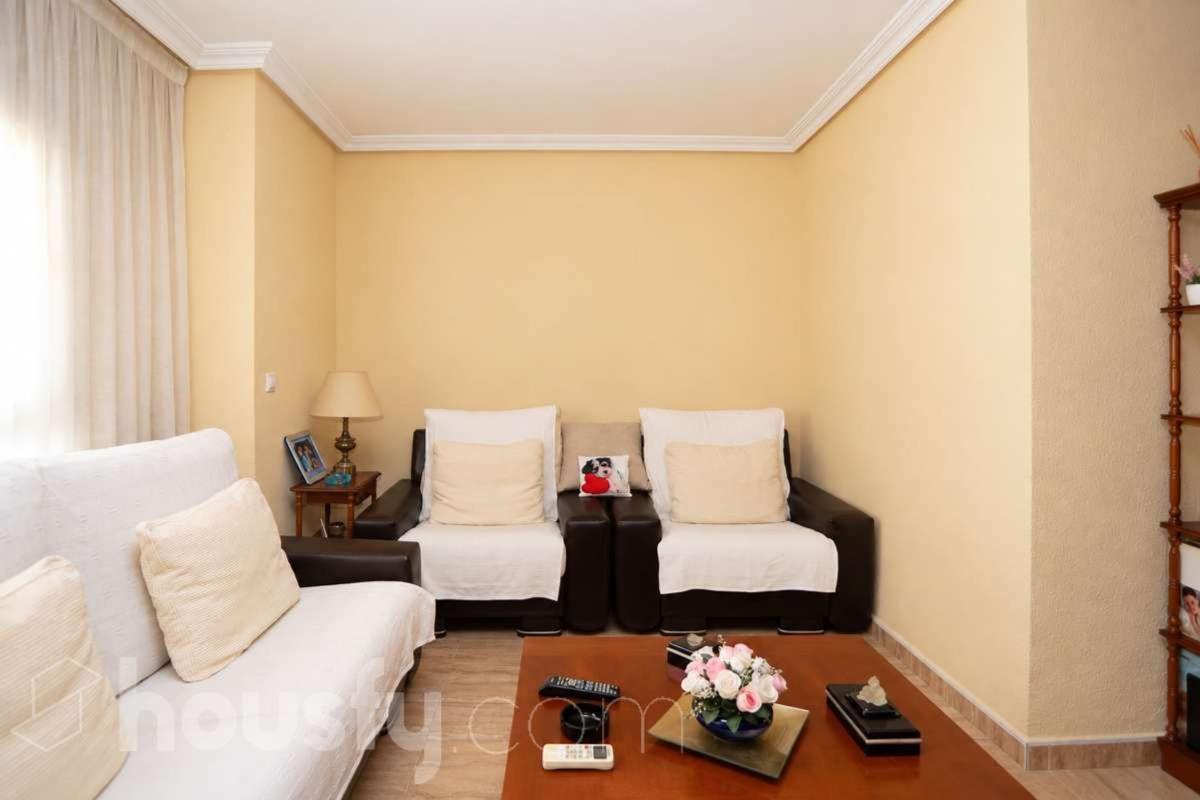 Sale of apartment in Piso en Calle Barcelona, Plà del Bon Repòs-La Goteta, Alicante / Alacant, Alicante
 photo 2