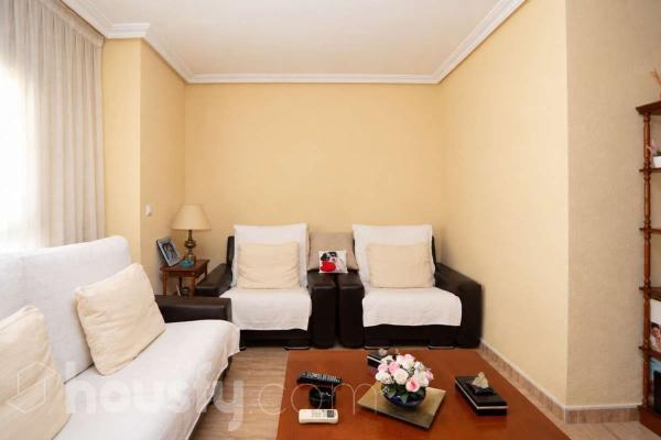 Sale of flat in Piso en Calle Barcelona, Plà del Bon Repòs-La Goteta, Alicante / Alacant, Alicante
thumbnail 2