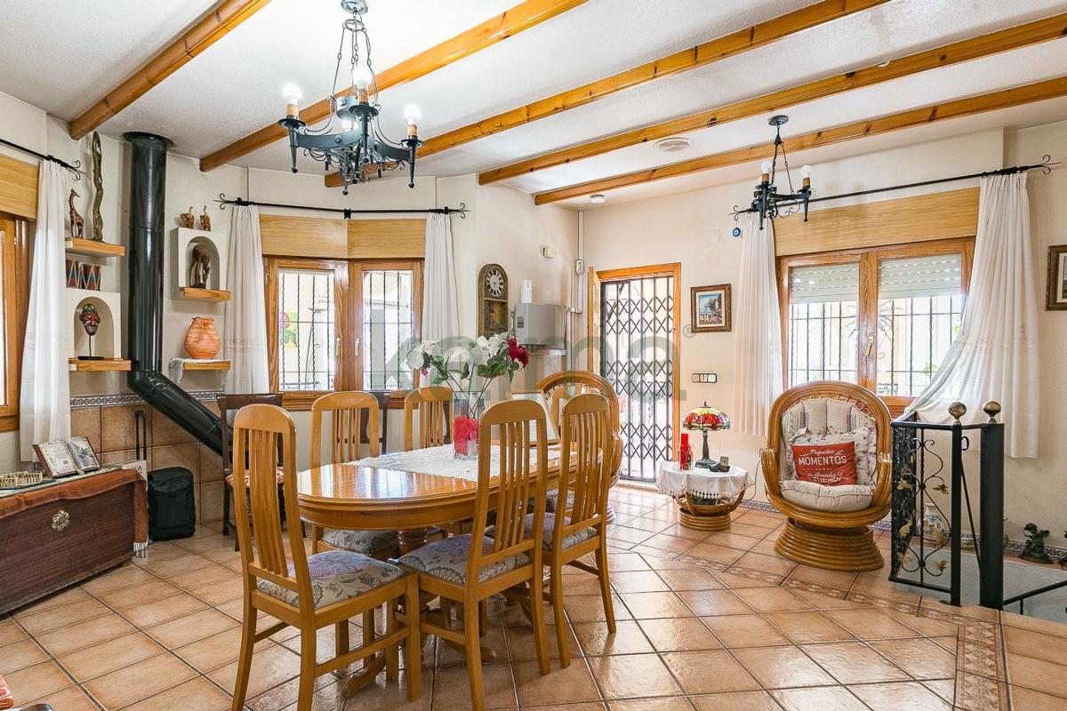 Properties for sale and rent in Spain photo 2