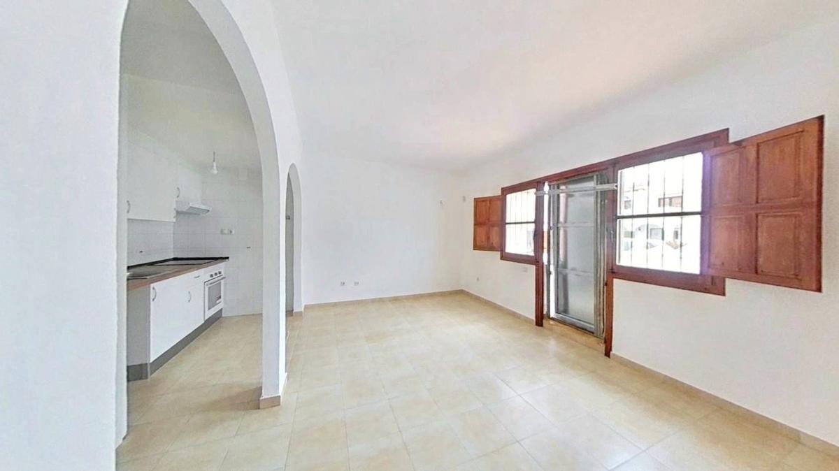 Недвижимость на продажу и в аренду в Испании photo 1