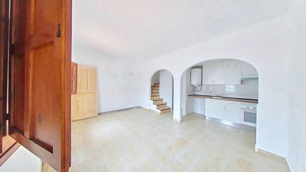 Недвижимость на продажу и в аренду в Испании photo 2