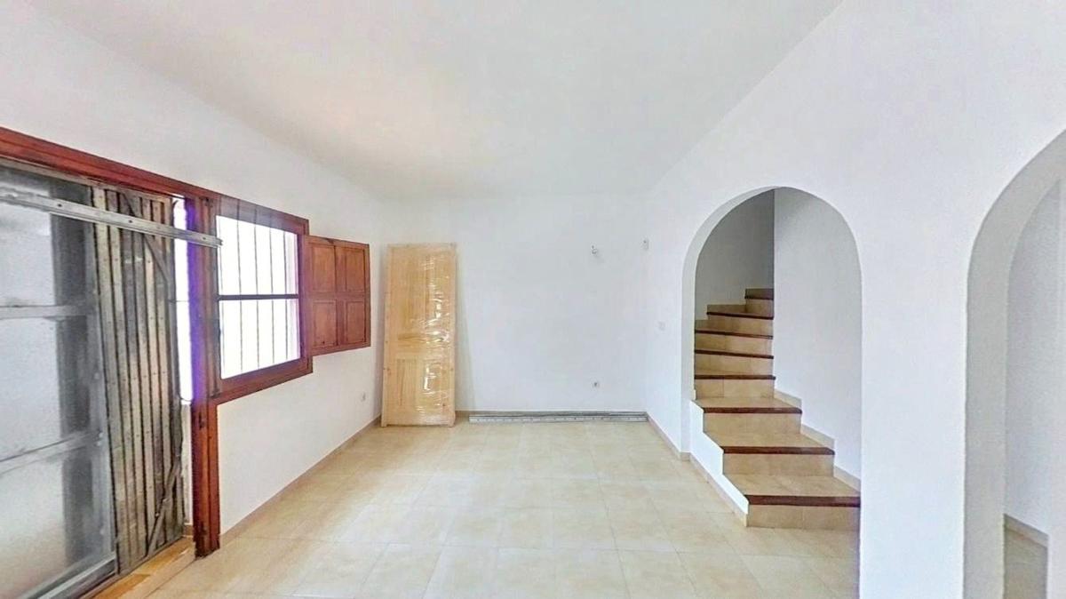 Недвижимость на продажу и в аренду в Испании photo 5