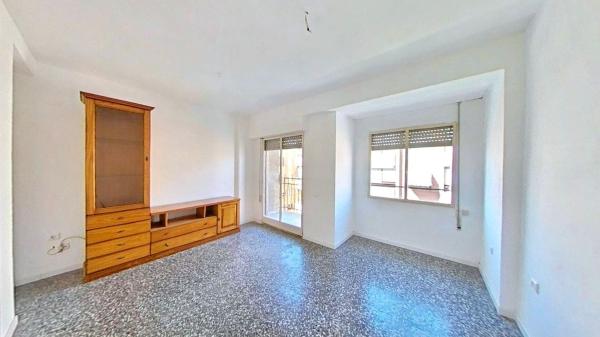 Sale of flat in Piso en Benalúa, Alicante / Alacant, Alicante
thumbnail 2