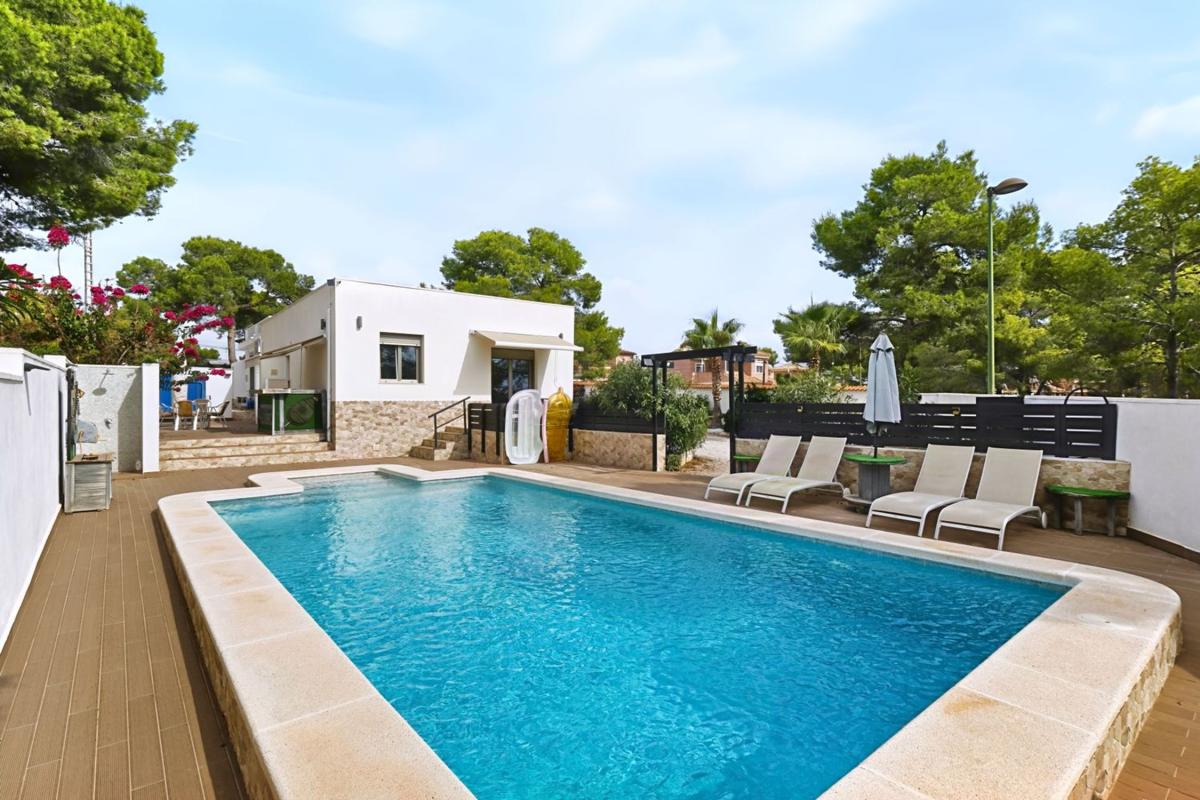 Properties for sale and rent in Spain photo 1