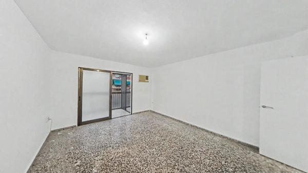 Sale of flat in Piso en Princesa Mercedes, Alicante / Alacant, Alicante
thumbnail 3