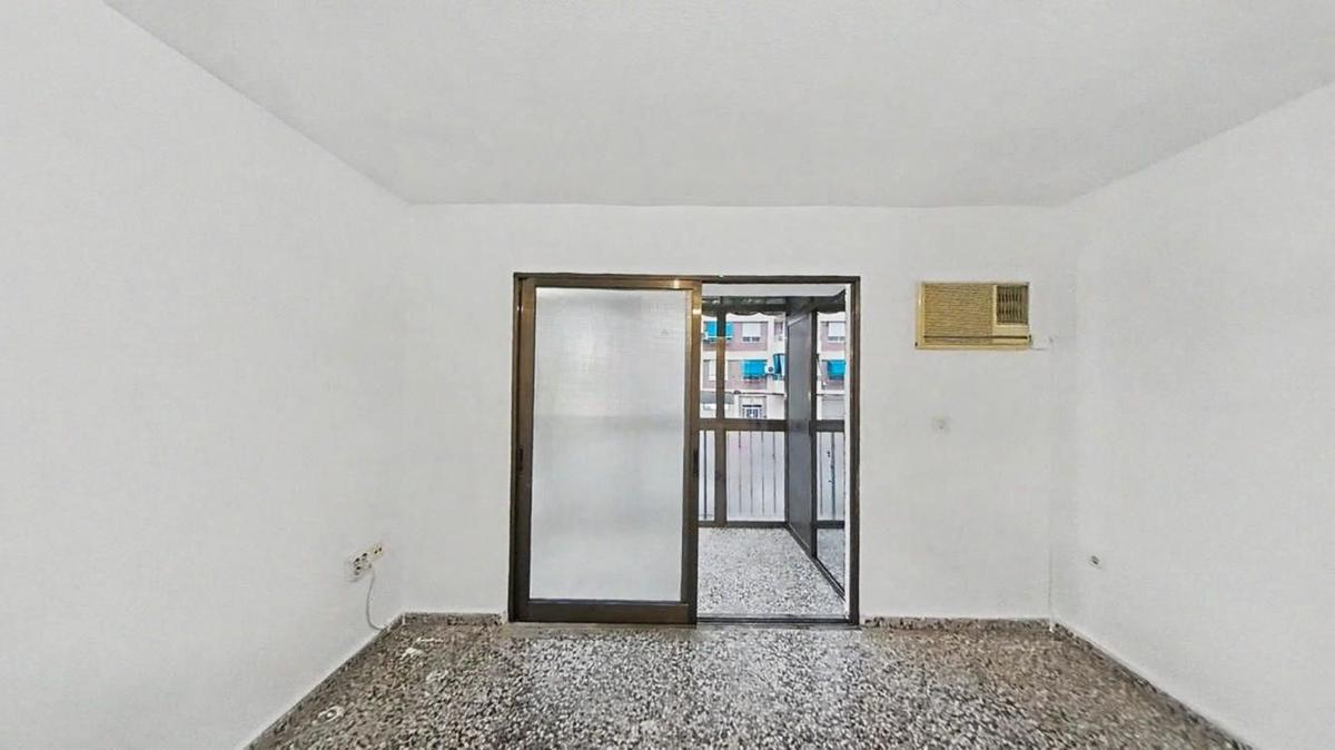 Sale of apartment in Piso en Princesa Mercedes, Alicante / Alacant, Alicante
photo 5