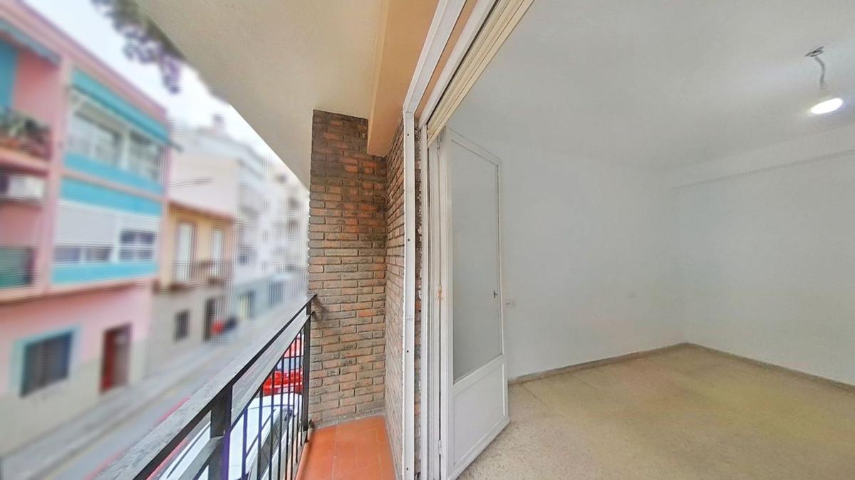 Sale of apartment in Piso en Carolinas Bajas, Alicante / Alacant, Alicante
photo 3