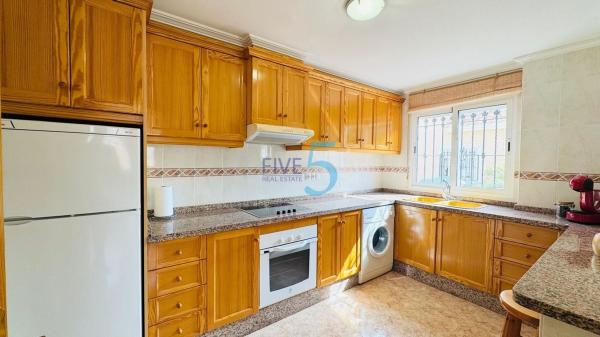Частный шале на продаже в  Casa o chalet en Torre de la Horadada, Pilar de la Horadada, Пилар де ла Орадада photo 4
