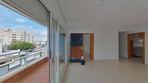 Продажа квартиры на Piso en Calle Santa Petra s/n, Nueva Torrevieja, Torrevieja, Торревьеха
thumbnail 3