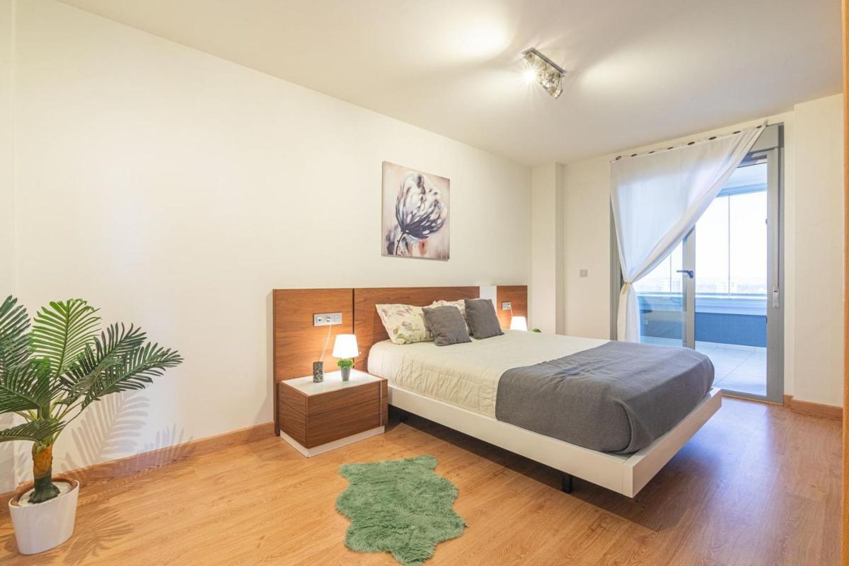 Sale of apartment in Piso en Calle Monseñor Antonio Hurtado de Mendonza, 8, Sector V-El Canal, Elche / Elx, Elche / Elx
 photo 5