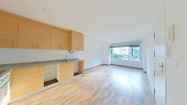 Sale of flat in Piso en Carolinas Bajas, Alicante / Alacant, Alicante
 photo 1