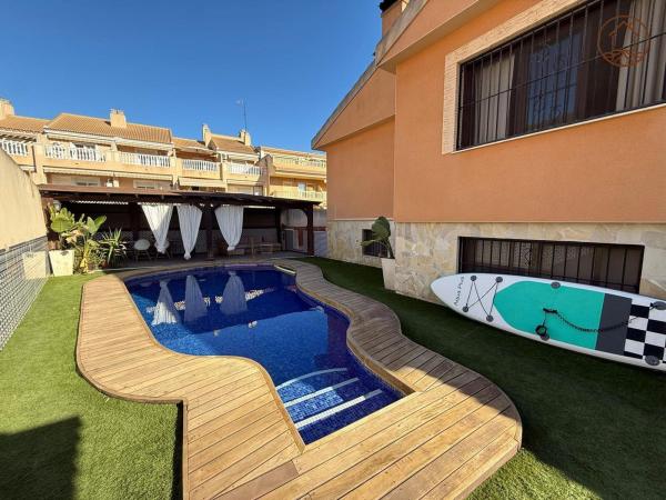 Casa o chalet independiente en Calle Rafael Alberti, 14, Zona Pueblo, Guardamar del Segura thumbnail 2