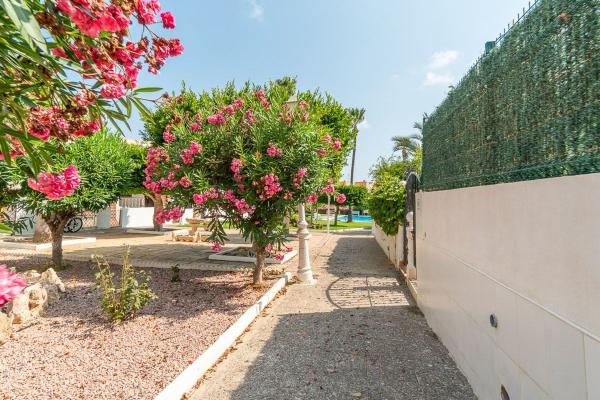 Аттик на продажу в  Ático en Calle Cibeles, Torreblanca, Torrevieja, Торревьеха photo 4