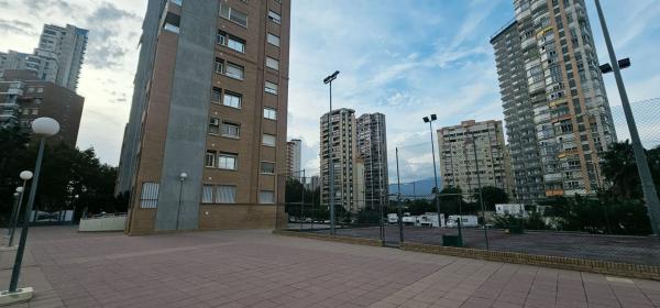 Sprzedaż mieszkania w Piso en Avenida Juan Fuster Zaragoza s/n, Zona Rincón Bajo, Benidorm, Benidorm
photo 1