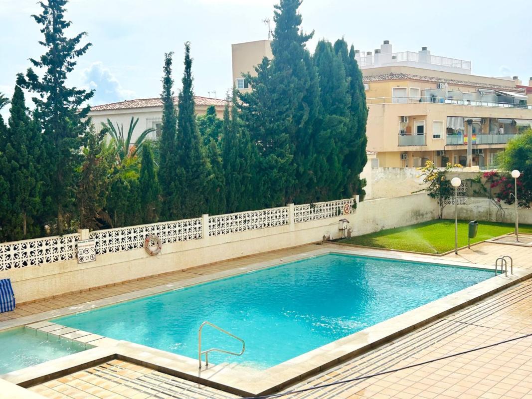 Продажа квартиры на Piso en Calle Virgen del Mar, 19, Nueva Torrevieja, Torrevieja, Торревьеха
 photo 2
