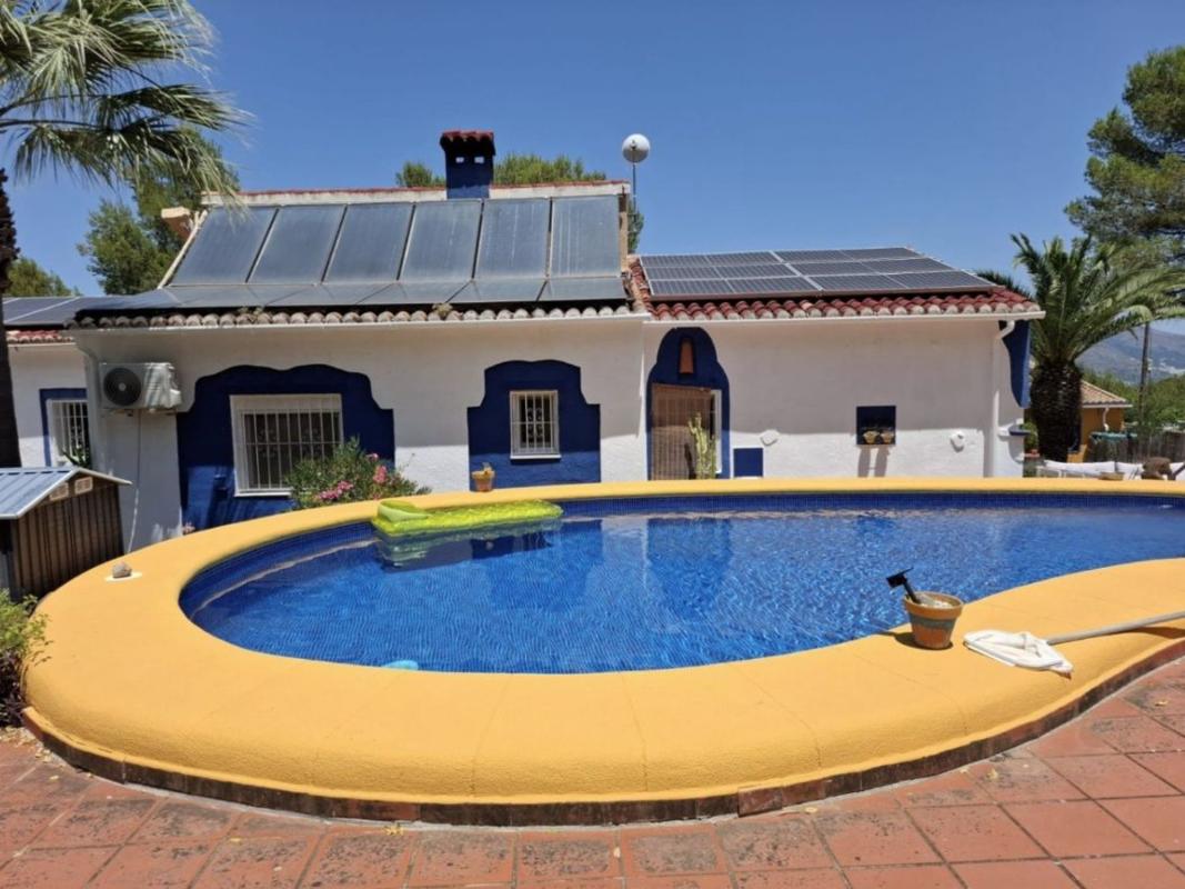 Propiedades en venta y alquiler en España photo 1