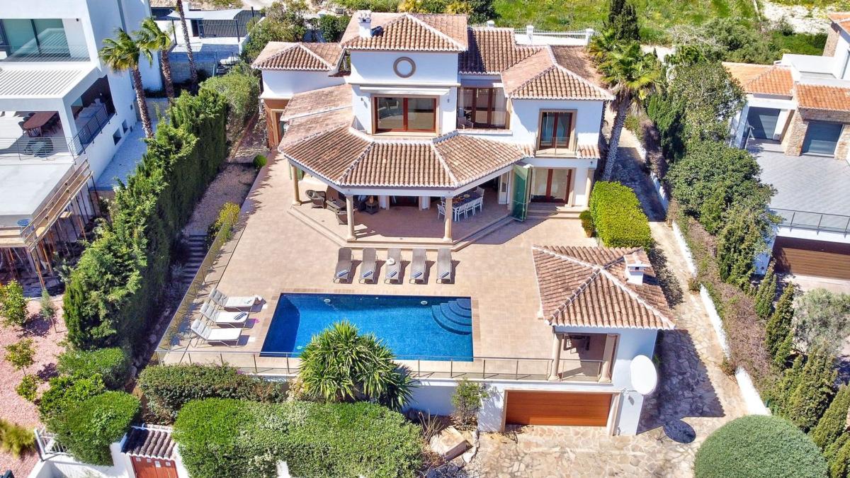 Properties for sale and rent in Spain photo 1