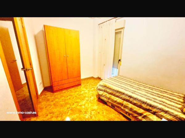Продажа квартиры на Piso en Calle Lluís Vives, 7, Crevillente, Кревильенте
photo 1