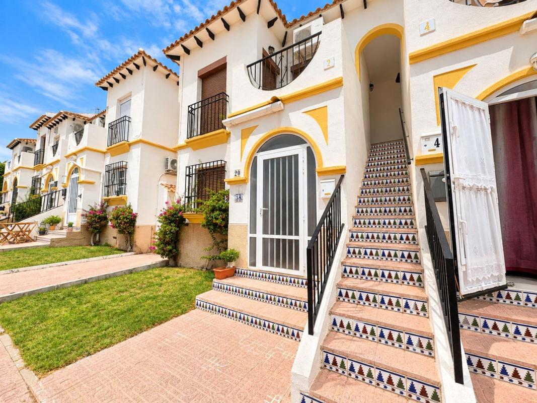 Продажа квартиры на Piso en Calle Estepa Blue Lagoon, 9, Blue Lagoon - Galán, San Miguel de Salinas, Сан-Мигель-де-Салинас
 photo 3