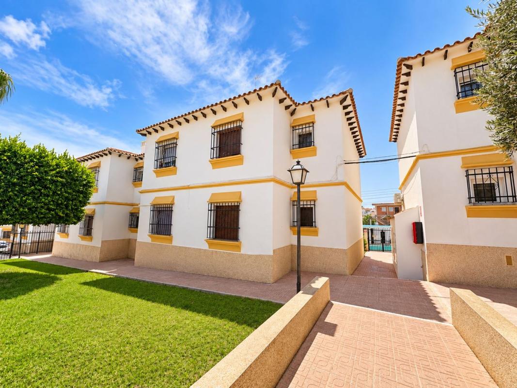 Продажа квартиры на Piso en Calle Estepa Blue Lagoon, 9, Blue Lagoon - Galán, San Miguel de Salinas, Сан-Мигель-де-Салинас
 photo 4