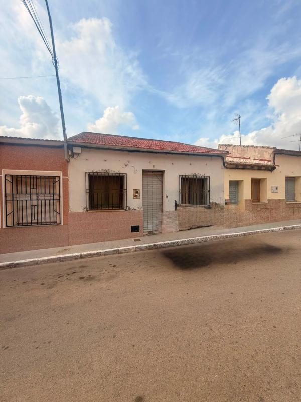 Недвижимость на продажу и в аренду в Испании photo 1