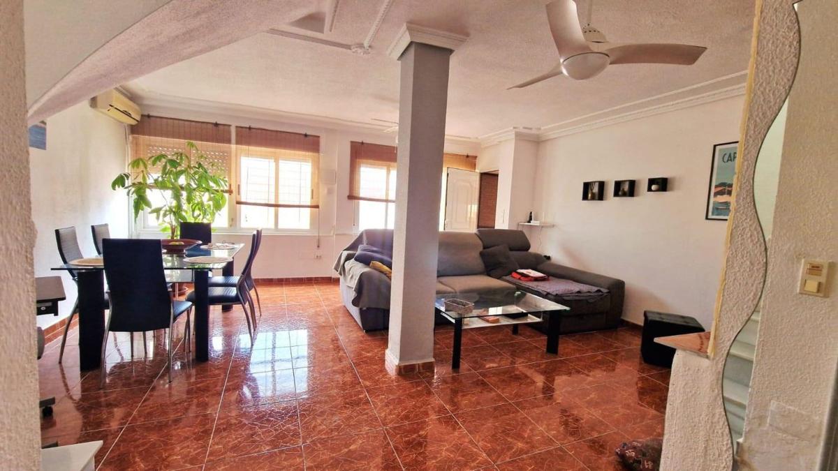 Недвижимость на продажу и в аренду в Испании photo 1