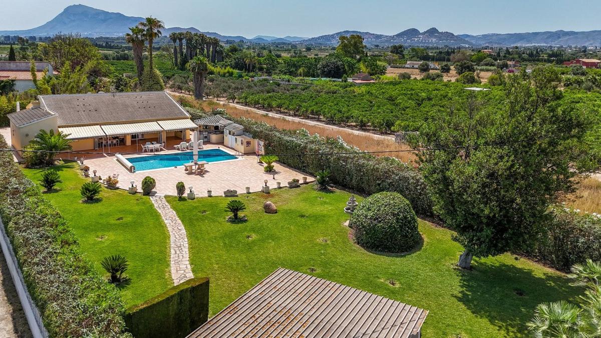 Properties for sale and rent in Spain photo 1